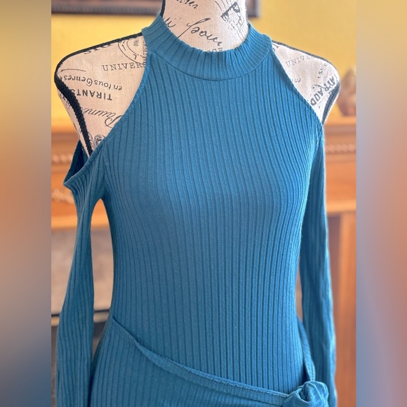 Lush dark teal bodycon shoulder exposed wrap dress in small - Picture 1 of 7